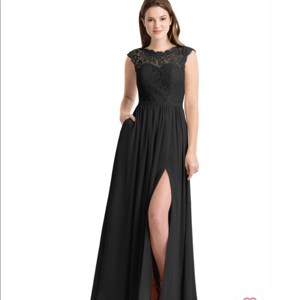 Azazie Arden blk bridesmaids dress sz 8. Minor pull at front shown. NWT